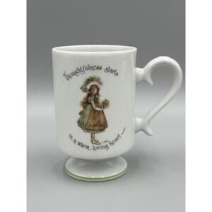 Holly Hobbie Pedestal Cup Thoughtfulness Starts In A Warm Loving‎ Heart